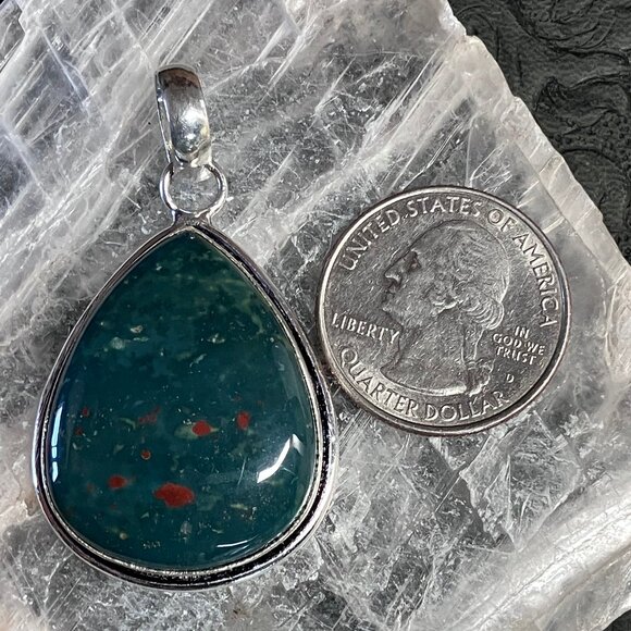 Heliotrope Bloodstone Pendant Stone Crystal Jewelry - Picture 9 of 9